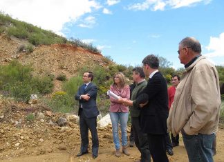 La mina de estaño, en el aire