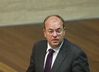 La Asamblea limita por ley el mandato del presidente