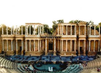 Mérida: teatro y huella romana