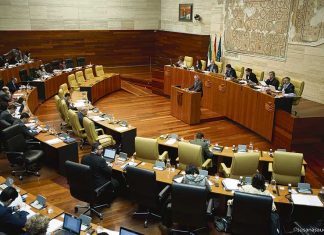 Exigen 10.000 beneficiarios de la renta básica para agosto