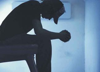 Soledad y aislamiento, los principales motivos para llamar al Teléfono de la Esperanza