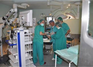 El SES replica que se han contratado 1.500 interinos durante la legislatura