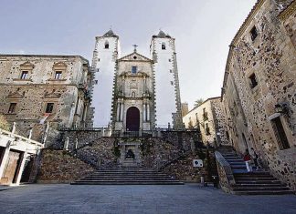 Glow and Darkness, la superproducción que se rueda en Cáceres