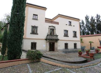 ‘Un brindis por la ciencia’ en el Museo Pedrilla Un brindis por la ciencia en el Museo Pedrilla