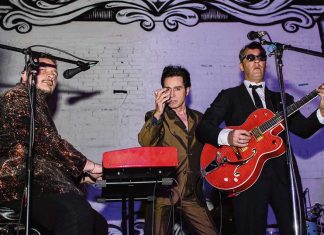 Concierto de Tav Falco’s Panther Burns en Boogaloo