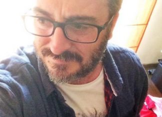 Presentación en Plasencia de la novela ‘Planes para no estar muerto’, de Diego González