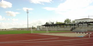 La Ciudad Deportiva de Cáceres abre las pistas de atletismo y tenis