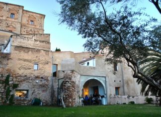 Una exposición ofrece imágenes de las 25 ediciones del Womad en ‘Los Siete Jardines’