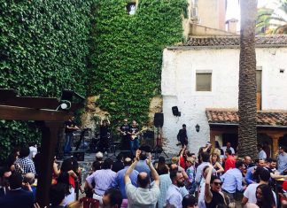 Música para «Abrir Conciencias» en el Corral de las Cigüeñas