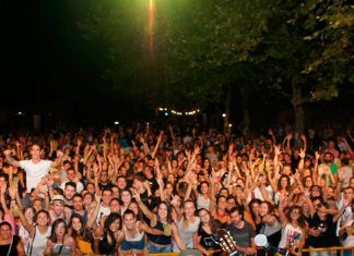 El ‘Festivadillo’ vuelve a Losar de la Vera con diez actuaciones en dos noches de conciertos solidarios