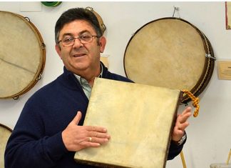 Taller y charla sobre instrumentos del folklore extremeño en Valencia de Alcántara