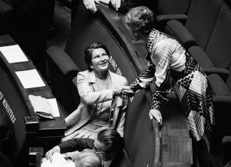 Mujer fuerte Mujer fuerte