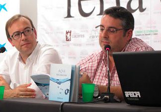 La Asociación Norbanova abre el curso con la presentación del libro de poemas ‘Aqua’, de Hilario Jiménez