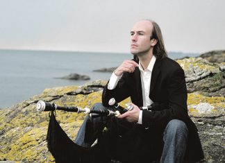 Carlos Núñez llega a Plasencia con su tour de Navidad