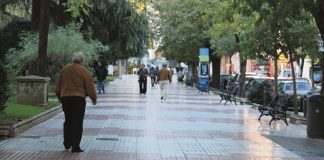 Limpieza de grafitis y cambio de baldosas en Cáceres