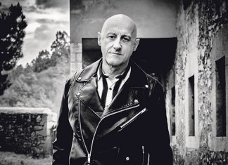 Jorge Martínez, Ilegales, Plasencia