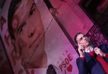 Amarga victoria del PSOE. Pedro Sánchez en Ferraz.