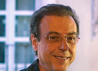 Me gusta jugar con la cara A y la cara B de la vida. Tomás Pavón.