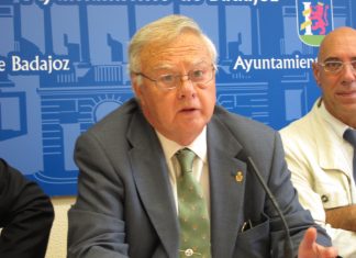 Fallece Miguel Celdrán, alcalde de Badajoz entre 1995 y 2013 Fallece Miguel Celdrán, alcalde de Badajoz durante 1995 y 2013