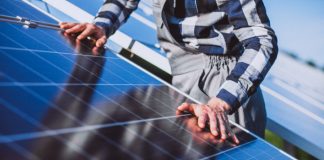 Cáceres promueve la formación para trabajar en las plantas fotovoltaicas