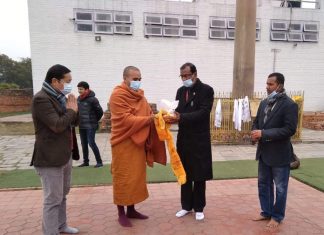 Las ciudades santas budistas de Nepal recogen tierra sagrada para el proyecto de Cáceres Las ciudades santas budistas de Nepal recogen tierra sagrada para el proyecto de Cáceres