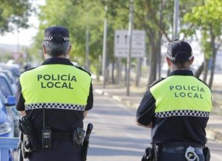 La Policía Local de Cáceres interviene una fiesta ilegal con 18 personas La Policía Local de Cáceres interviene una fiesta ilegal con 18 personas