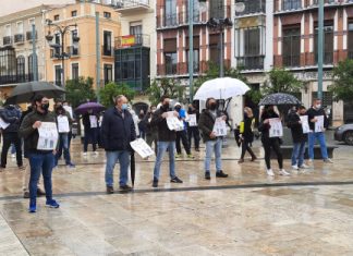 Hosteleros de Badajoz reclaman ayudas para paliar la situación generada por el cierre de sus establecimientos Hosteleros de Badajoz reclaman ayudas para paliar los cierres de sus establecimientos