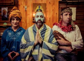 Retiro espiritual levanta el telón del Gran Teatro de Cáceres