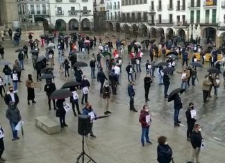 La hostelería reclama ayudas y la apertura de los negocios