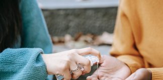 Extremadura confirma 39 casos positivos y bajan los ingresados a 128
