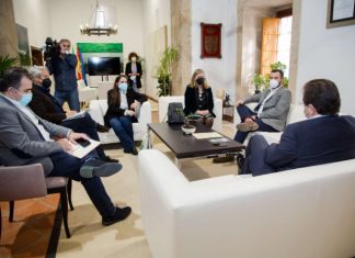 Salaya pide un proceso «limpio y riguroso» en la tramitación del proyecto de la mina de Valdeflores Salaya pide un proceso limpio y riguroso en la tramitación del proyecto de la mina de Valdeflores