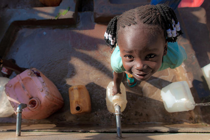 Uno de cada cinco niños carece de agua suficiente para cubrir sus necesidades