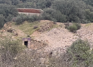 Cáceres pide a TEL que comience a restaurar los caminos de la Sierra de la Mosca Cáceres pide a TEL que comience a restaurar los caminos de la Sierra de la Mosca