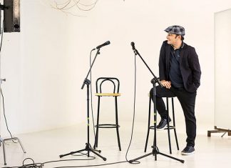 La voz aterciopelada de Zenet llena de magia las Noches de Santa María