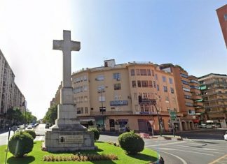 El juzgado abre diligencias contra Carlos Carlos tras la querella por la retirada de cruces