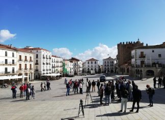 Los feriantes argumentan que «o montamos todos o la feria de Cáceres no se hace» Los feriantes argumentan que o montamos todos o la feria de Cáceres no se hace