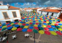 Los paraguas de colores Malpartida de Cáceres