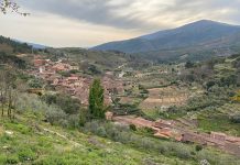 Robledillo de Gata y Valverde de la Vera, entre los 50 pueblos más bonitos de España