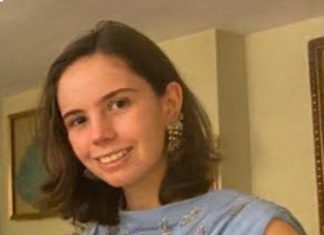 «Me encantaría combinar la física con la literatura» Me encantaría combinar la física con la literatura. Carmen Rodríguez.