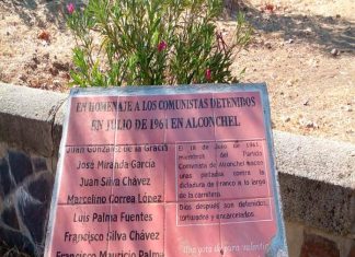 Destruyen el monolito en homenaje a los represaliados comunistas de Alconchel Destruyen el monolito en homenaje a los represaliados comunistas de Alconchel