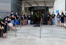 La plantilla de Feafes Cáceres exige una solución tras 11 meses sin cobrar