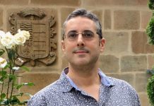 Hilario Jiménez presenta Fragilidades en el Aula de la Palabra de Cáceres