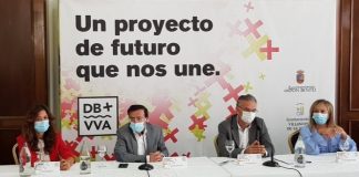 ara y los alcaldes de Don Benito y Villanueva presentan su proyecto de fusión a Pedro Sánchez