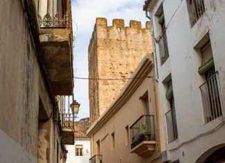 La segunda fase de restauración de la muralla de Cáceres comenzará en 2022