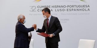 Pedro Sánchez reafirma el compromiso del Gobierno con el tren extremeño