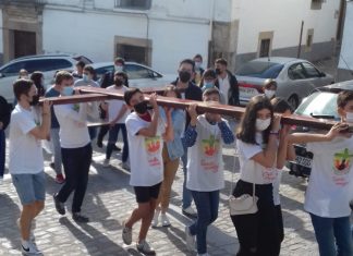 La Cruz de la Jornada Mundial de la Juventud llega a Cáceres La Cruz de la Jornada Mundial de la Juventud llega a Cáceres