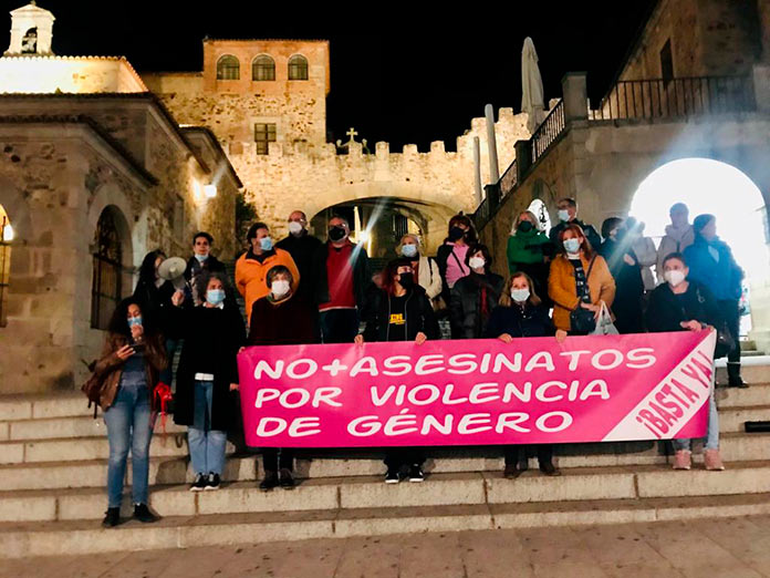 Mujeres por la Igualdad de Cáceres convoca una manifestación por el 25N