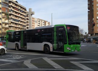 Quince paradas de autobuses en Cáceres serán más accesibles