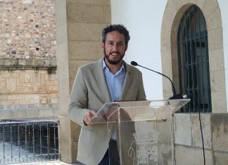 Andrés Licerán, multado por la Policía Local por no tener seguro ni la ITV en regla Andrés Licerán, multado por la Policía Local por no tener seguro ni la ITV en regla