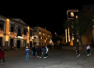 Arroyo de la Luz brilla en Navidad Arroyo de la Luz brilla en Navidad